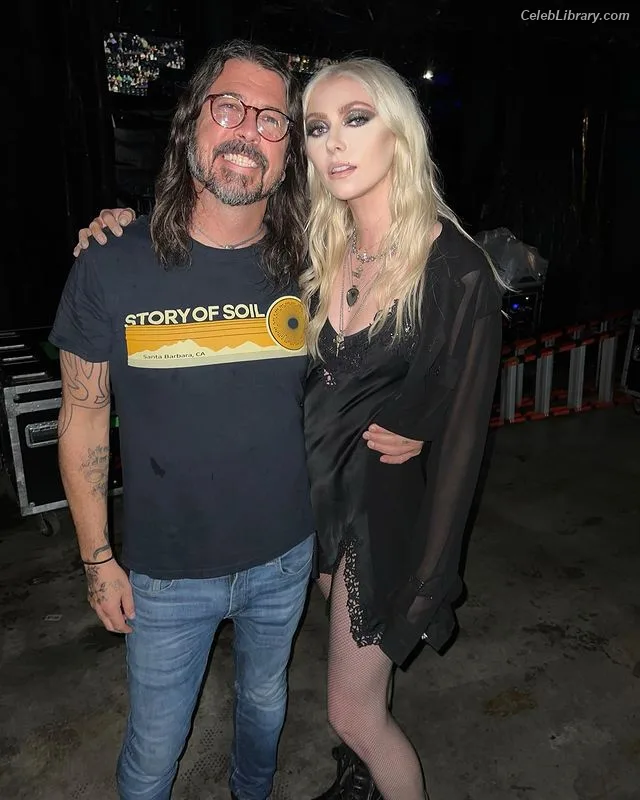 Taylor Momsen photo 3 of 1237
