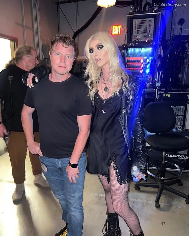Taylor Momsen photo 23 of 1237