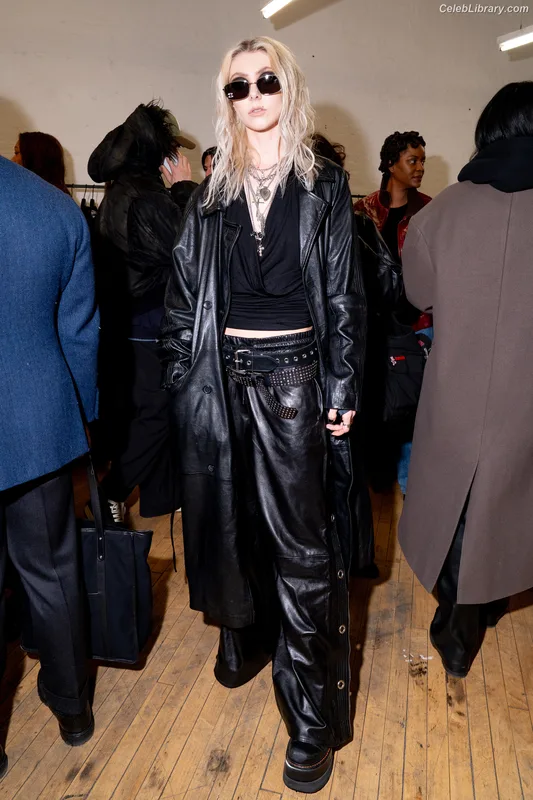 Taylor Momsen photo 17 of 1237