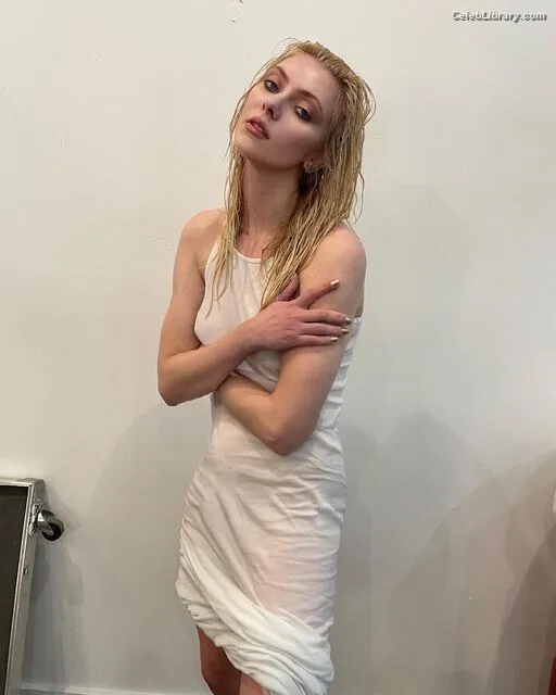 Taylor Momsen photo 6 of 1237
