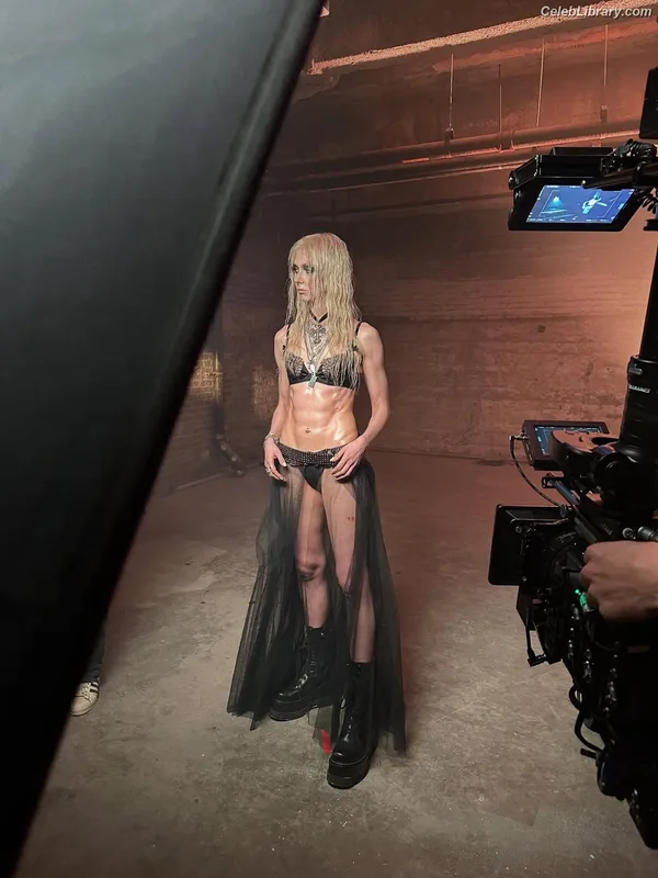 Taylor Momsen photo 11 of 1237