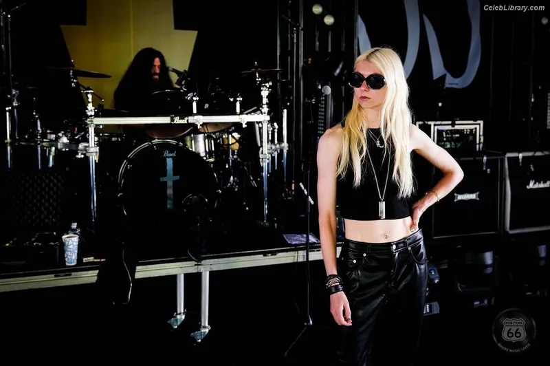 Taylor Momsen photo 11 of 1237