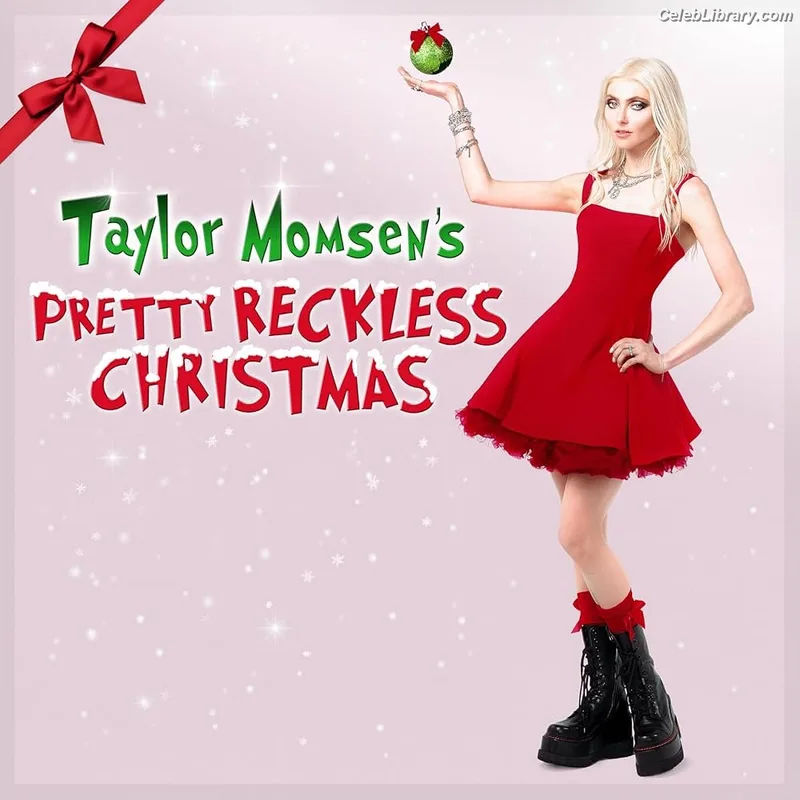 Taylor Momsen photo 3 of 1237