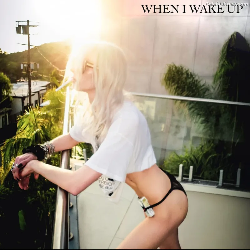 Taylor Momsen photo 9 of 1237