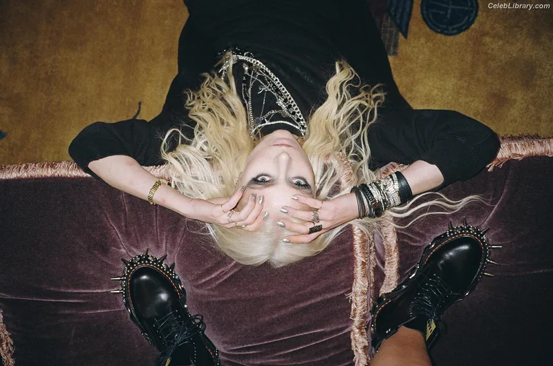 Taylor Momsen photo 14 of 1237