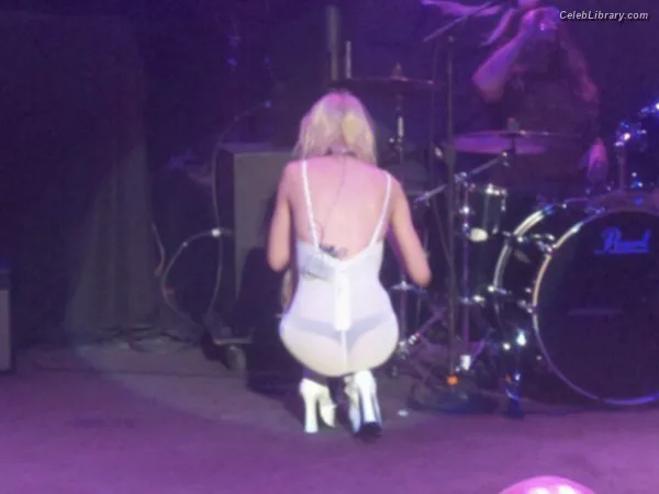 Taylor Momsen photo 7 of 1237