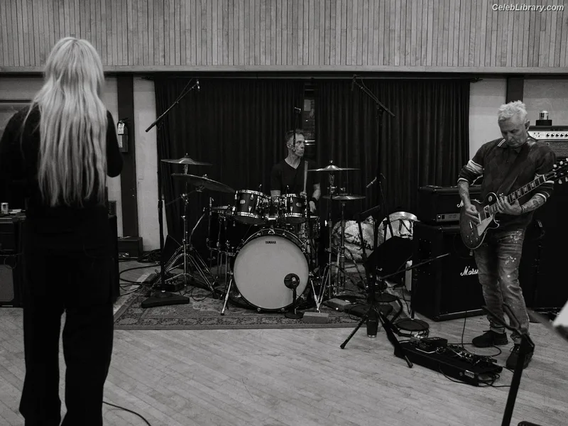 Taylor Momsen photo 7 of 1237