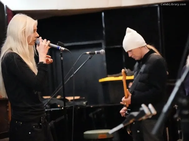 Taylor Momsen photo 11 of 1237