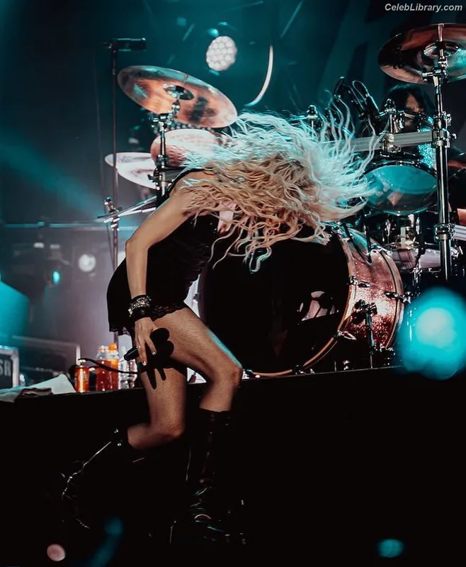 Taylor Momsen photo 13 of 1237