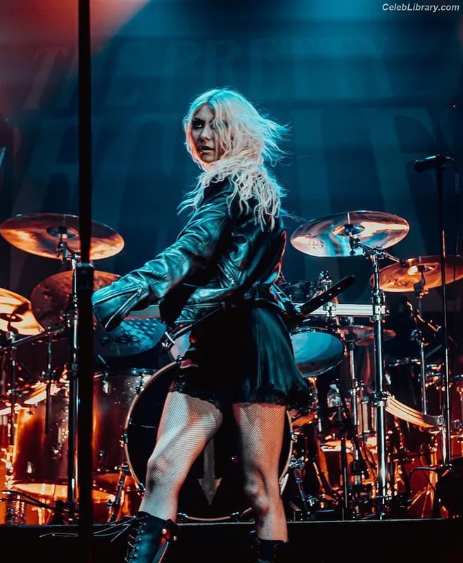 Taylor Momsen photo 14 of 1237
