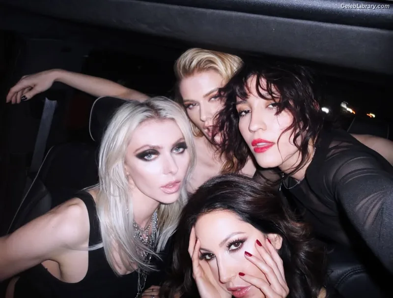 Taylor Momsen photo 22 of 1237
