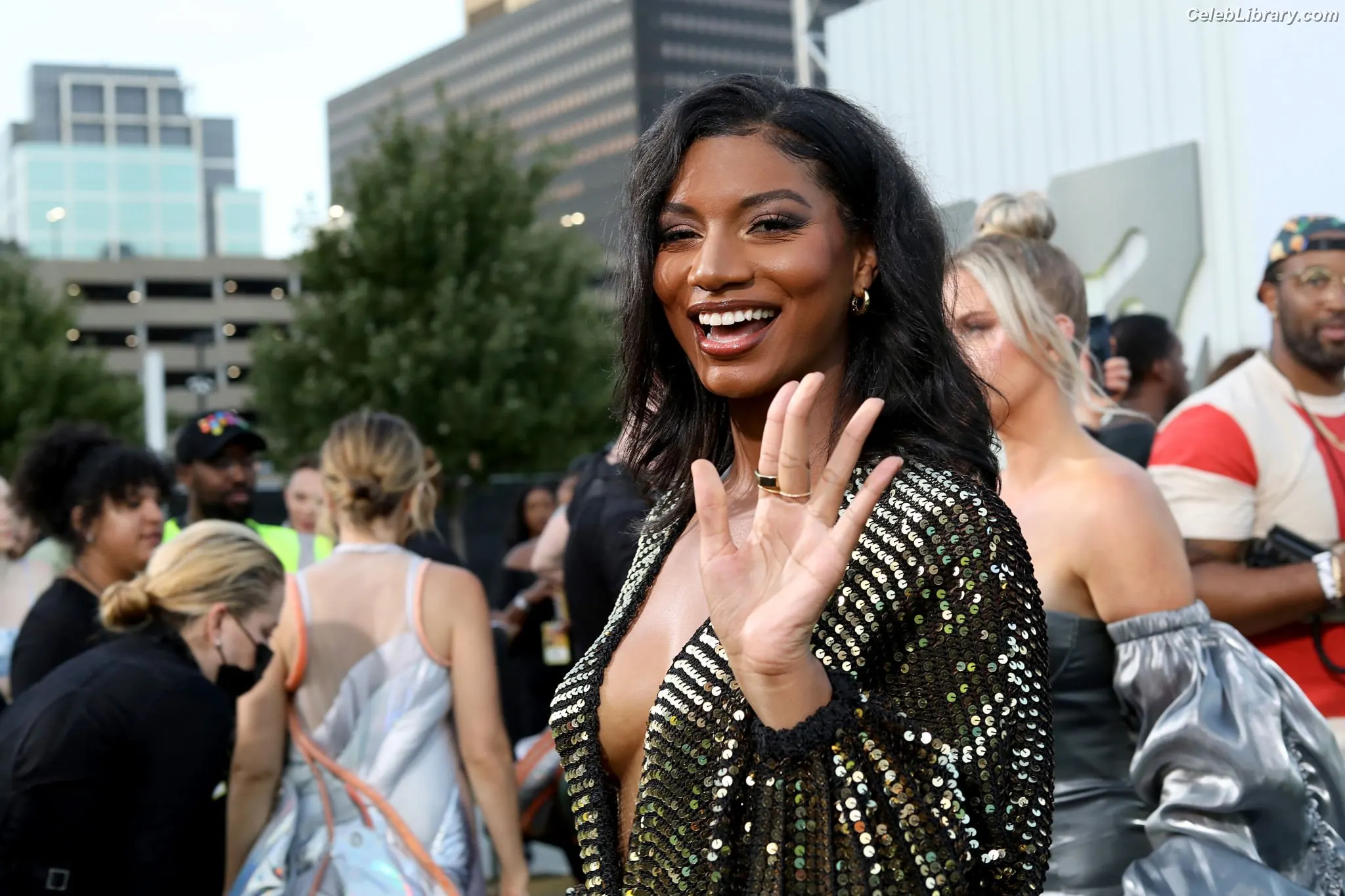 Taylor Rooks photo 1 of 405