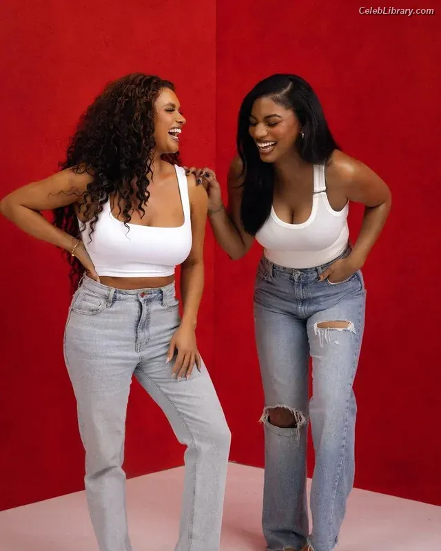 Taylor Rooks photo 3 of 405