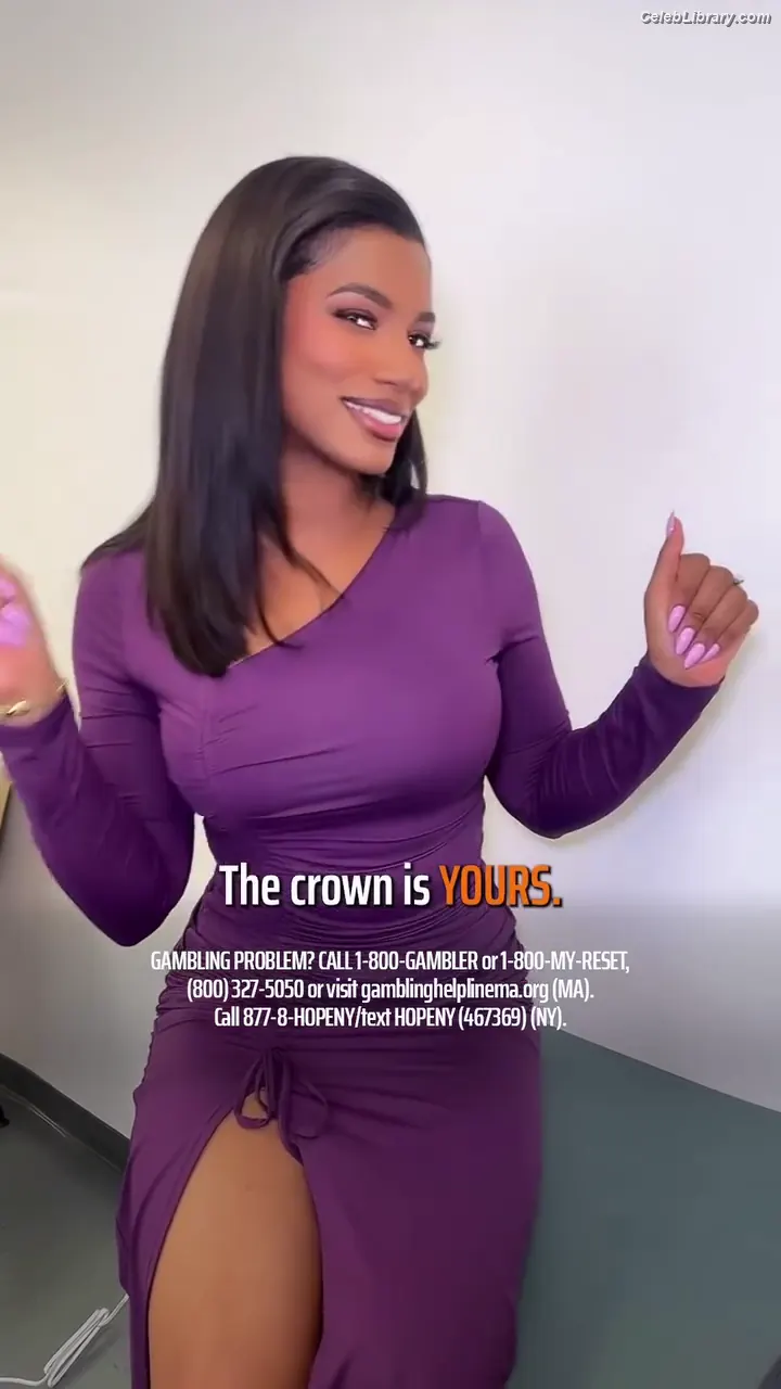 Taylor Rooks photo 21 of 405