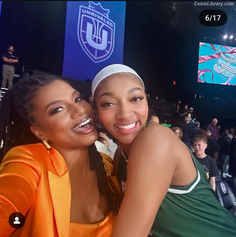 Taylor Rooks photo 3 of 402