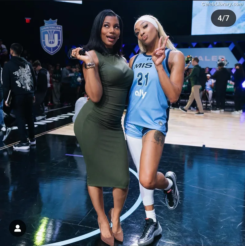 Taylor Rooks photo 2 of 402