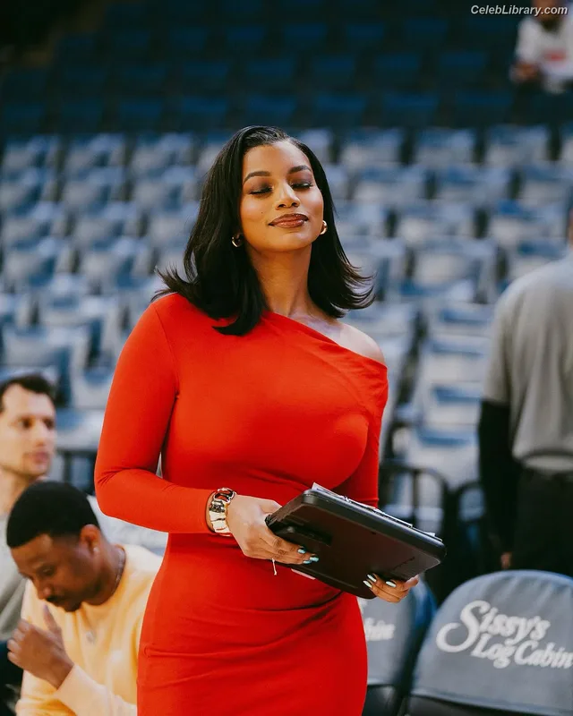 Taylor Rooks photo 14 of 402