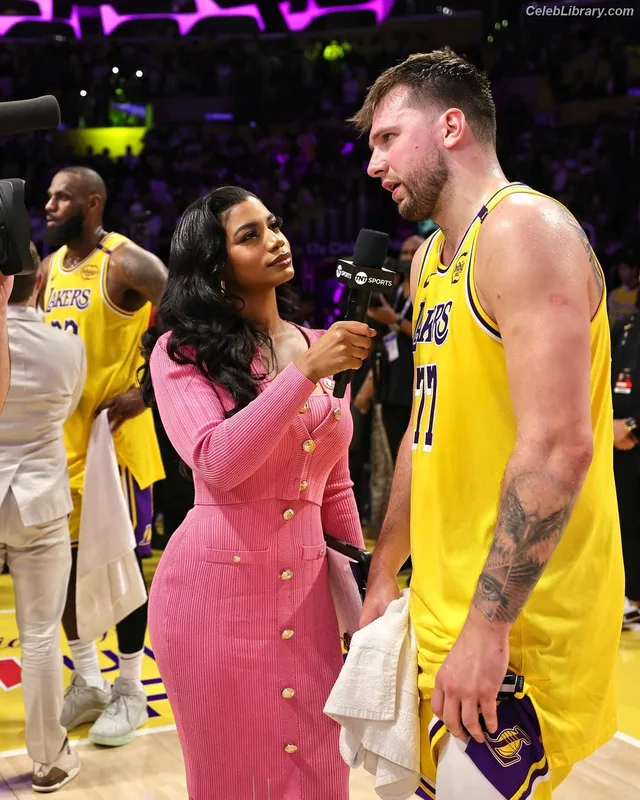 Taylor Rooks photo 16 of 402