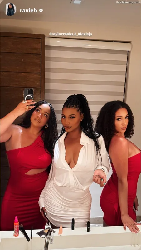 Taylor Rooks photo 21 of 402