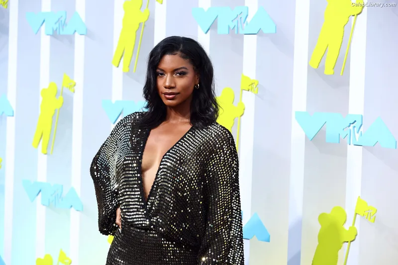 Taylor Rooks photo 19 of 402