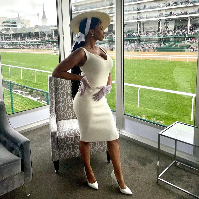 Taylor Rooks photo 14 of 402