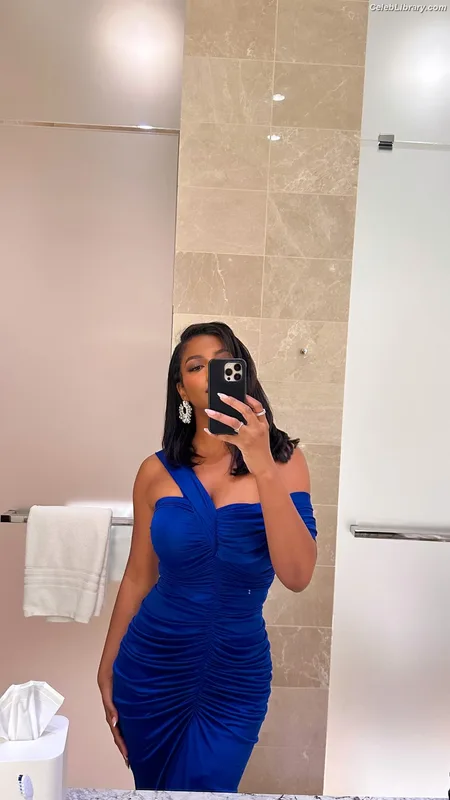 Taylor Rooks photo 4 of 402