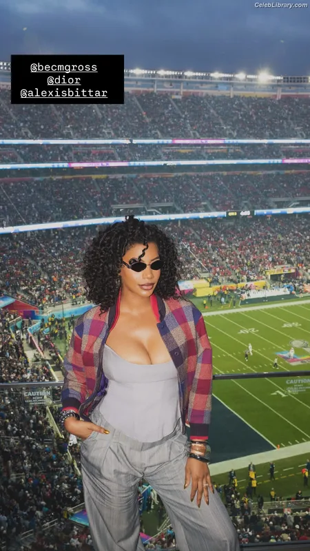 Taylor Rooks photo 16 of 402