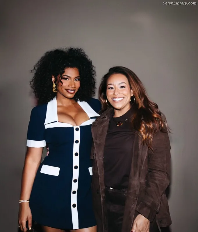 Taylor Rooks photo 9 of 402