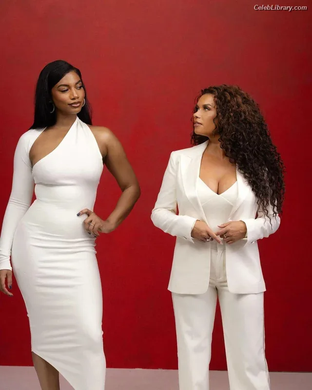 Taylor Rooks photo 7 of 402