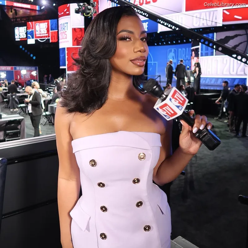 Taylor Rooks photo 17 of 402
