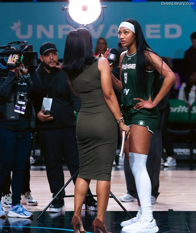 Taylor Rooks photo 24 of 402