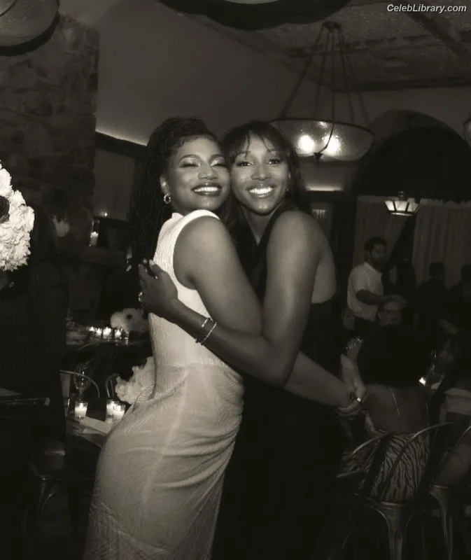 Taylor Rooks photo 7 of 402