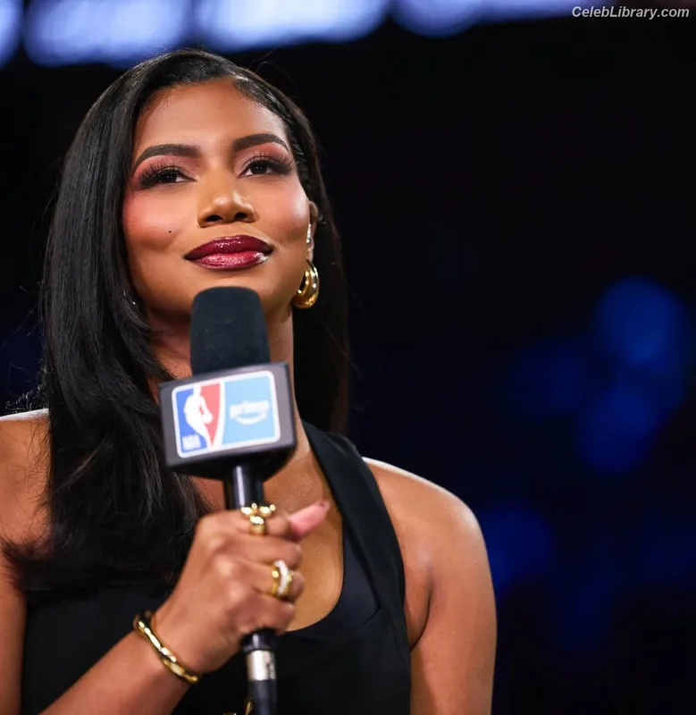 Taylor Rooks photo 22 of 402