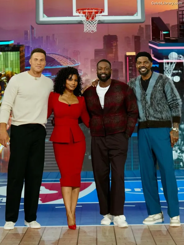 Taylor Rooks photo 8 of 402