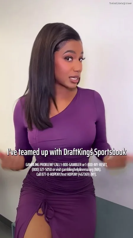 Taylor Rooks photo 14 of 402