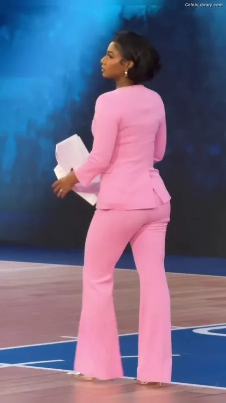 Taylor Rooks photo 1 of 402