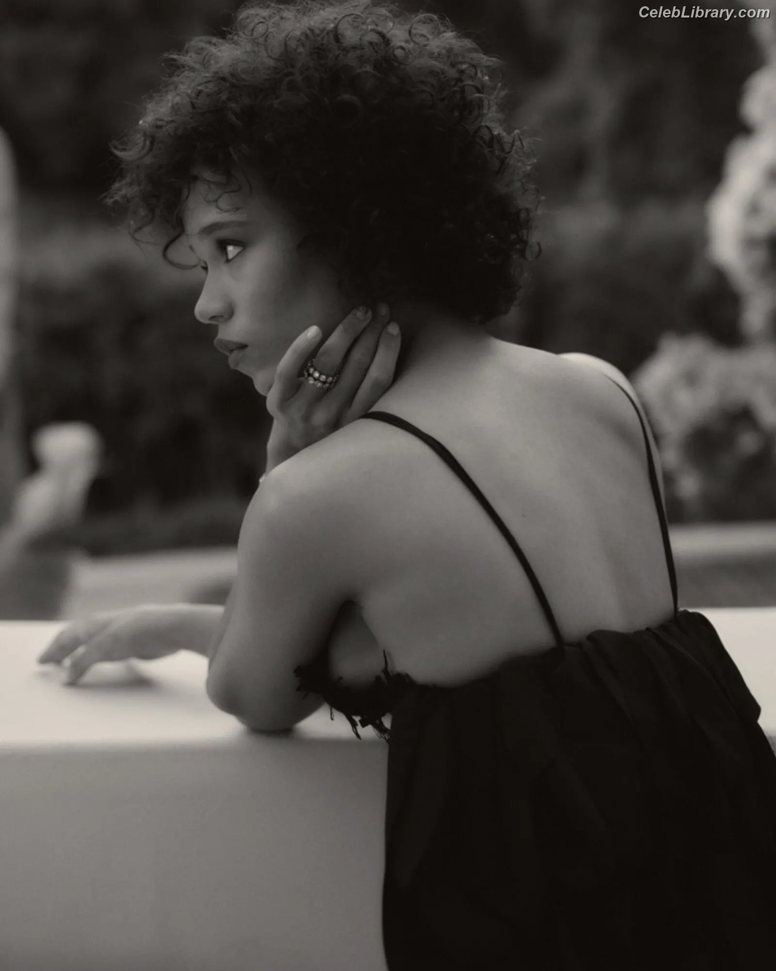Taylor Russell photo 2 of 263