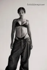 Taylor Russell photo 6 of 264