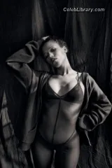 Taylor Russell photo 23 of 264