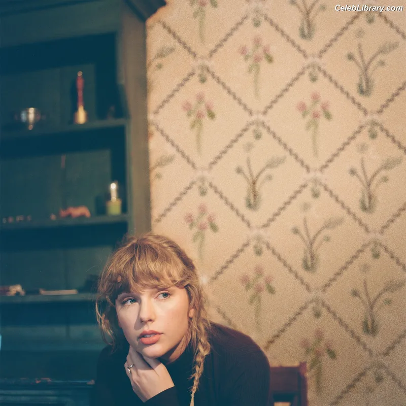 Taylor Swift photo 1 of 4190