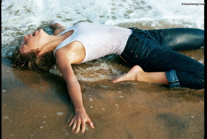 Taylor Swift photo 20 of 4190