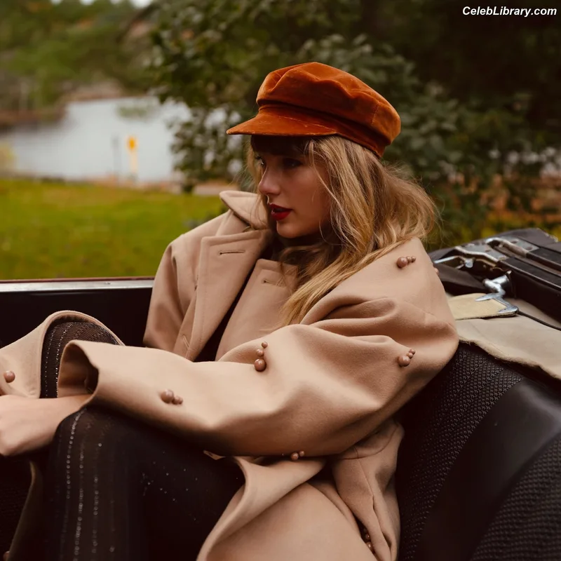 Taylor Swift photo 19 of 4190