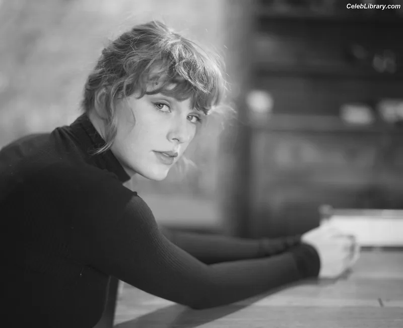 Taylor Swift photo 8 of 4190