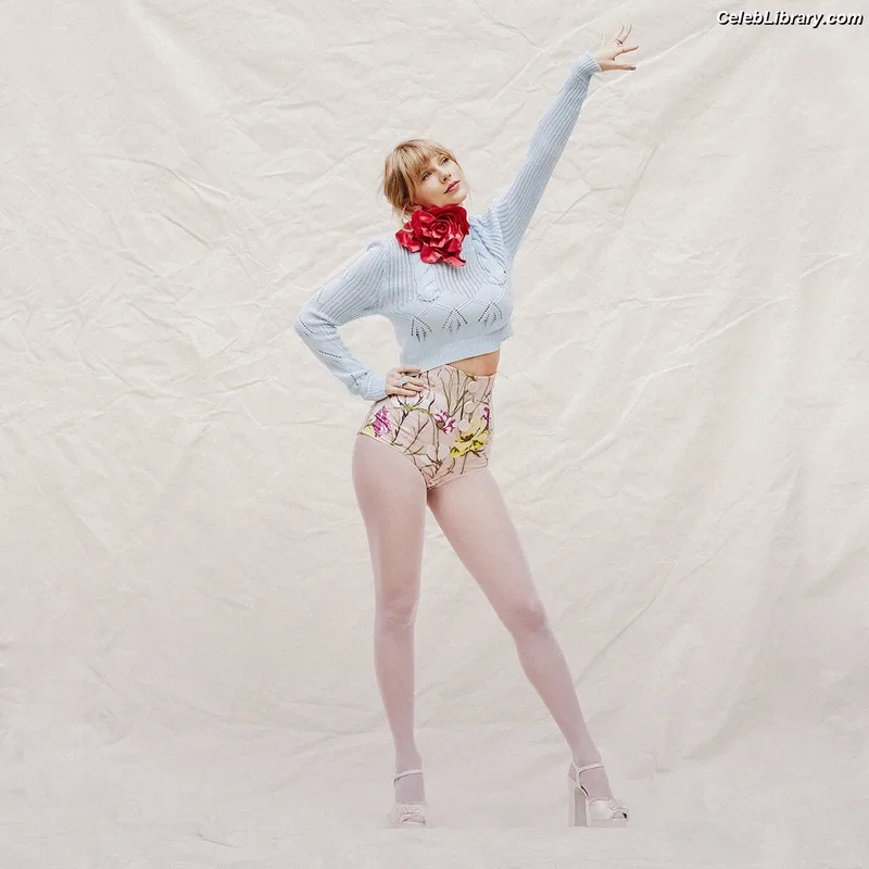 Taylor Swift photo 12 of 4190