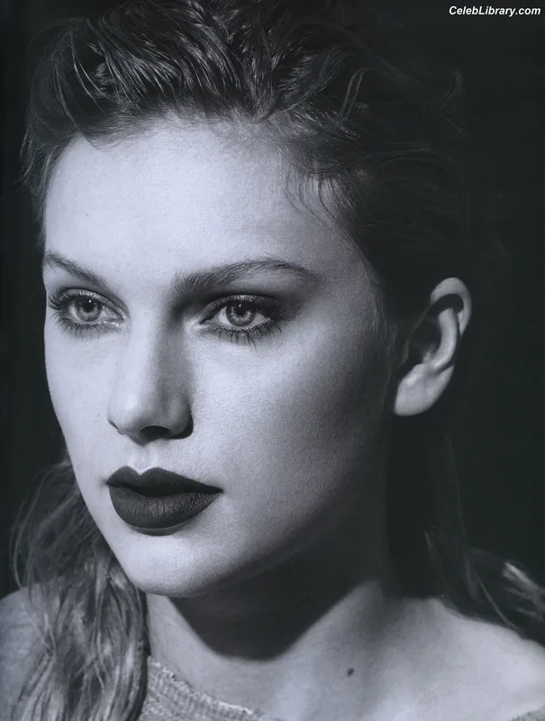 Taylor Swift photo 11 of 4190
