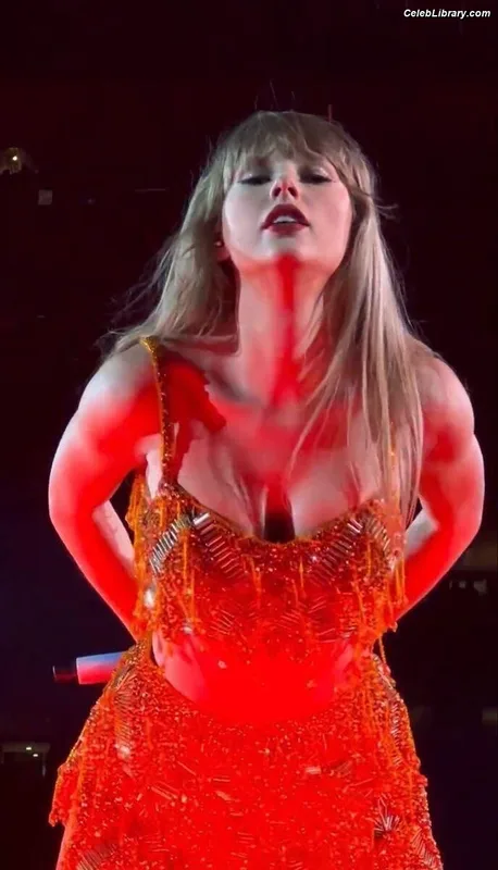 Taylor Swift photo 3 of 4190