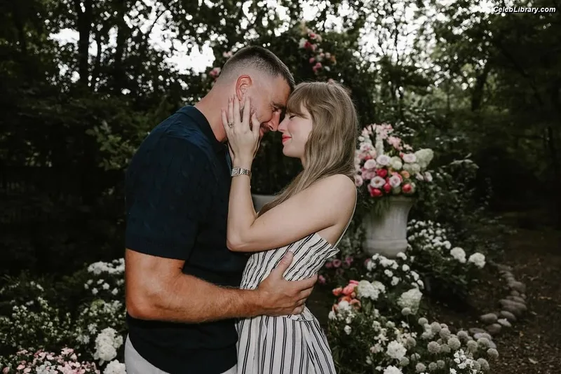 Taylor Swift photo 1 of 4190