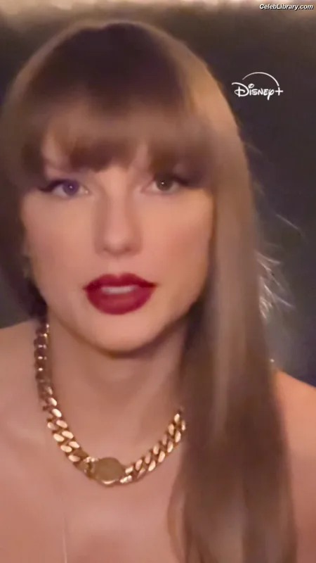 Taylor Swift photo 3 of 4190