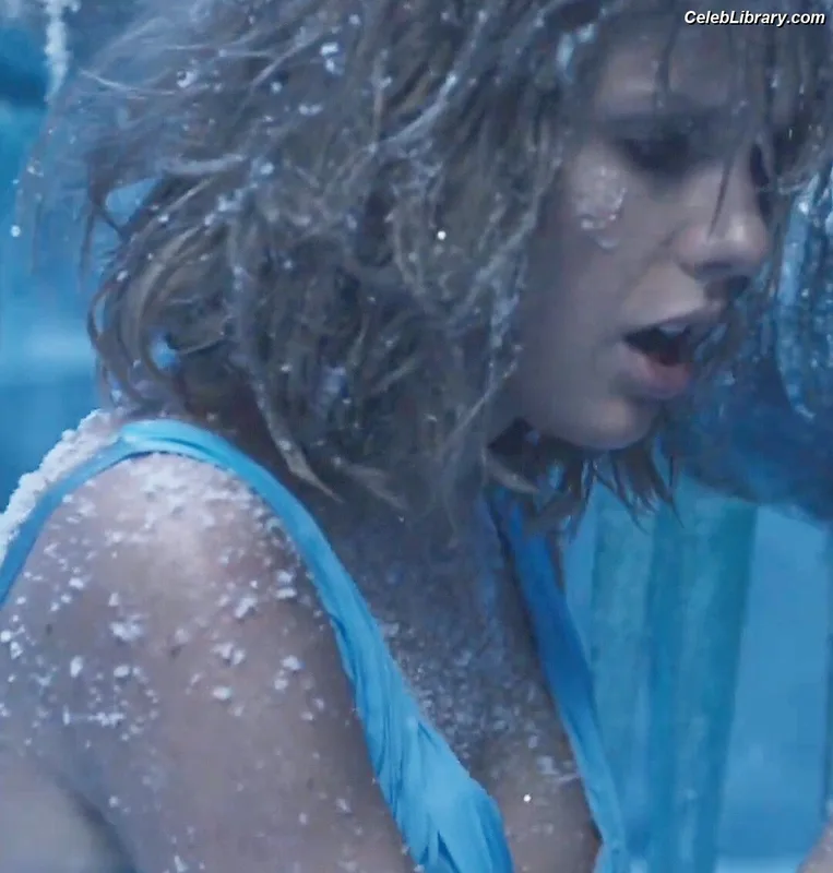 Taylor Swift photo 5 of 4190