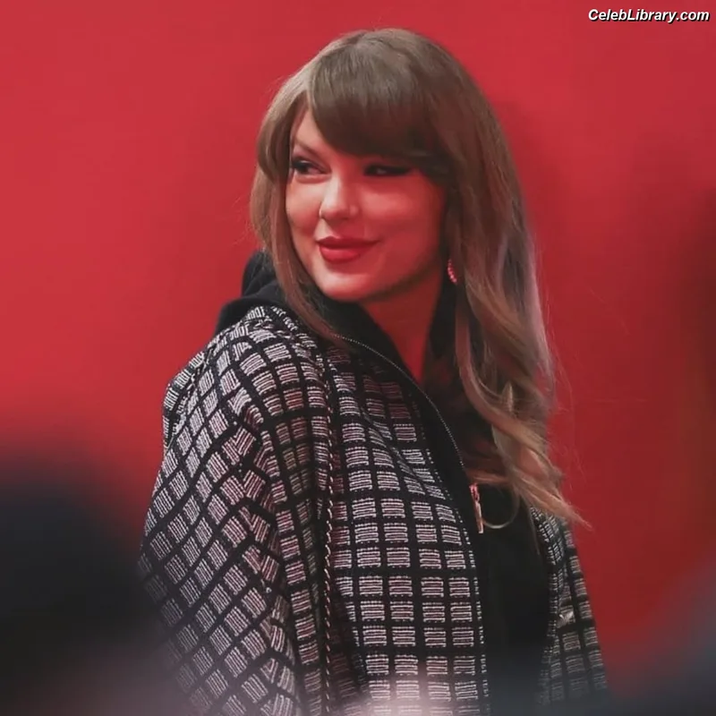 Taylor Swift photo 14 of 4190